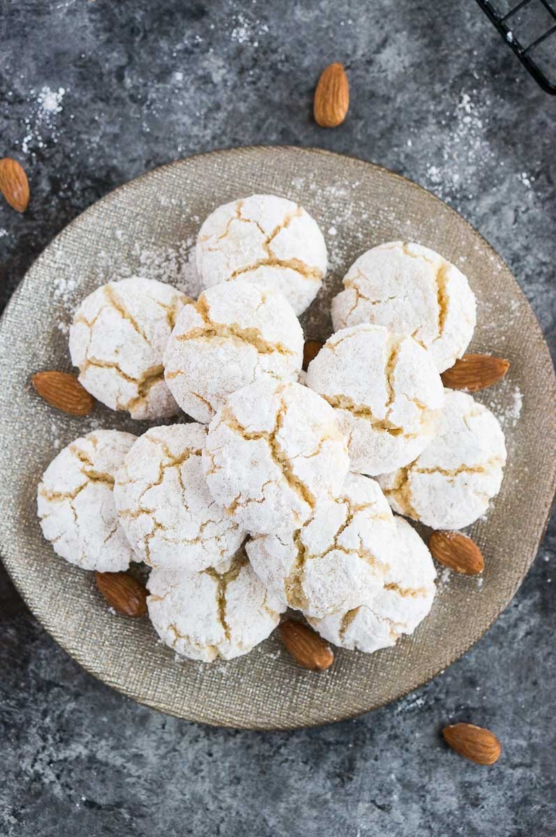 Italian Amaretti Cookies