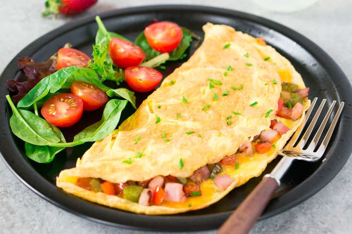 easy omelet with vegetables and ham
