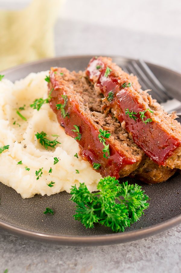 easy meatloaf recipe - meal prep