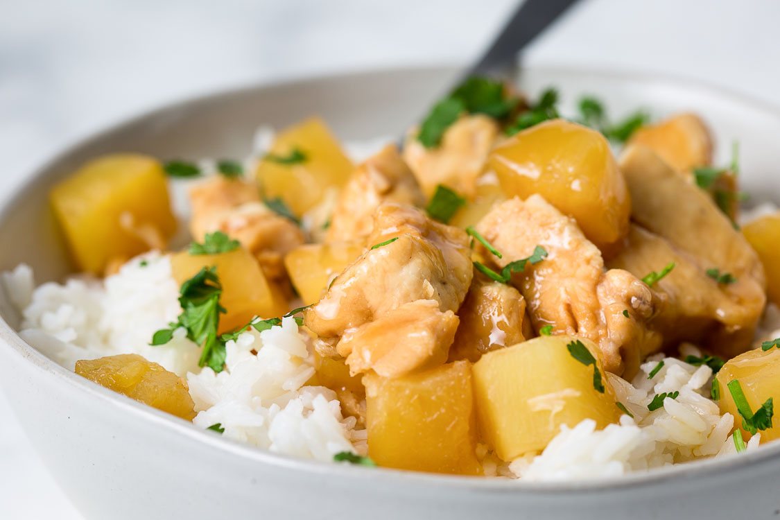 close up of hawaiian chicken in a bowl