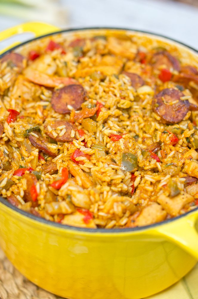 The cooked jambalaya in a dutch oven