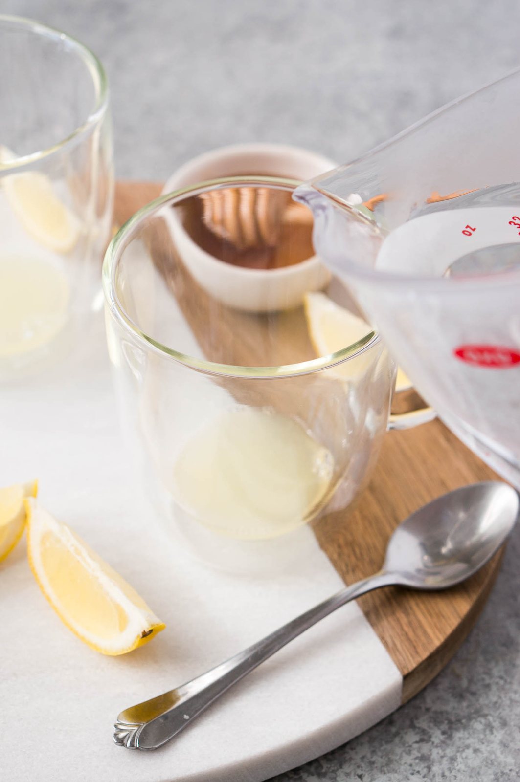 squezzed lemon juice in glass cup