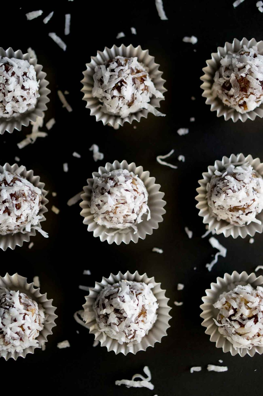 No Bake Coconut Date Bites