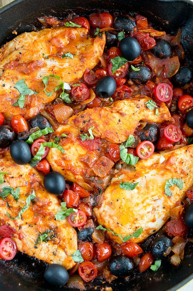 One Skillet Chicken Puttanesca