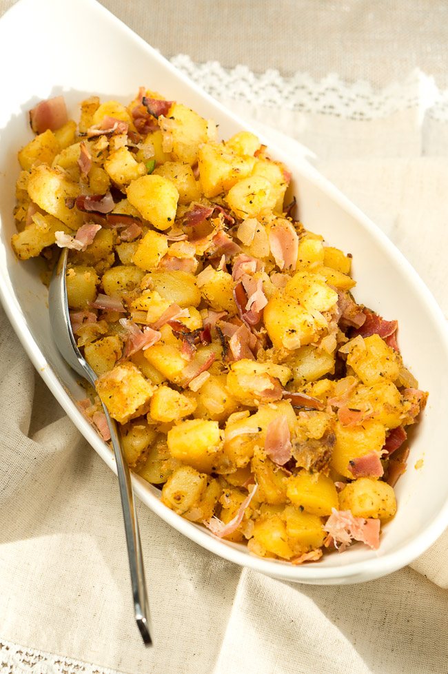 Crispy Pan Fried Potatoes with Bacon