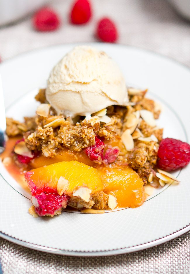 peach raspberry crumble