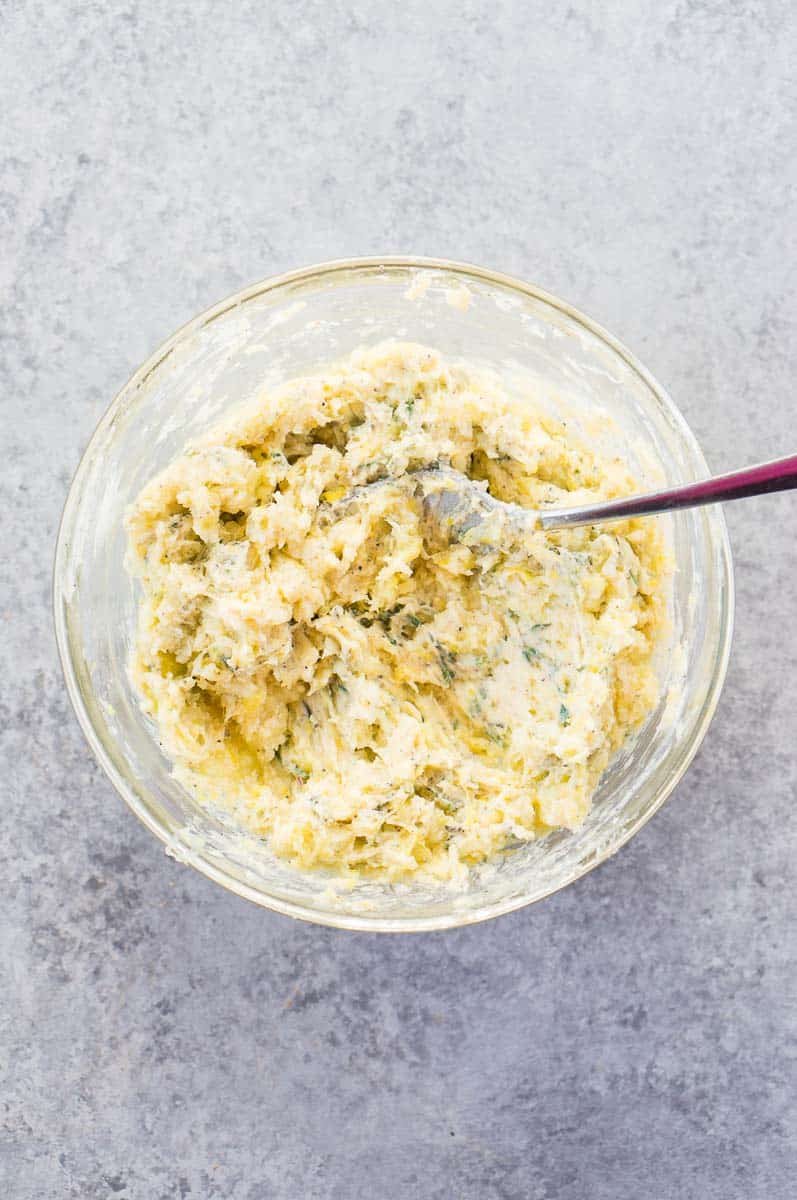 making lemon garlic compound butter