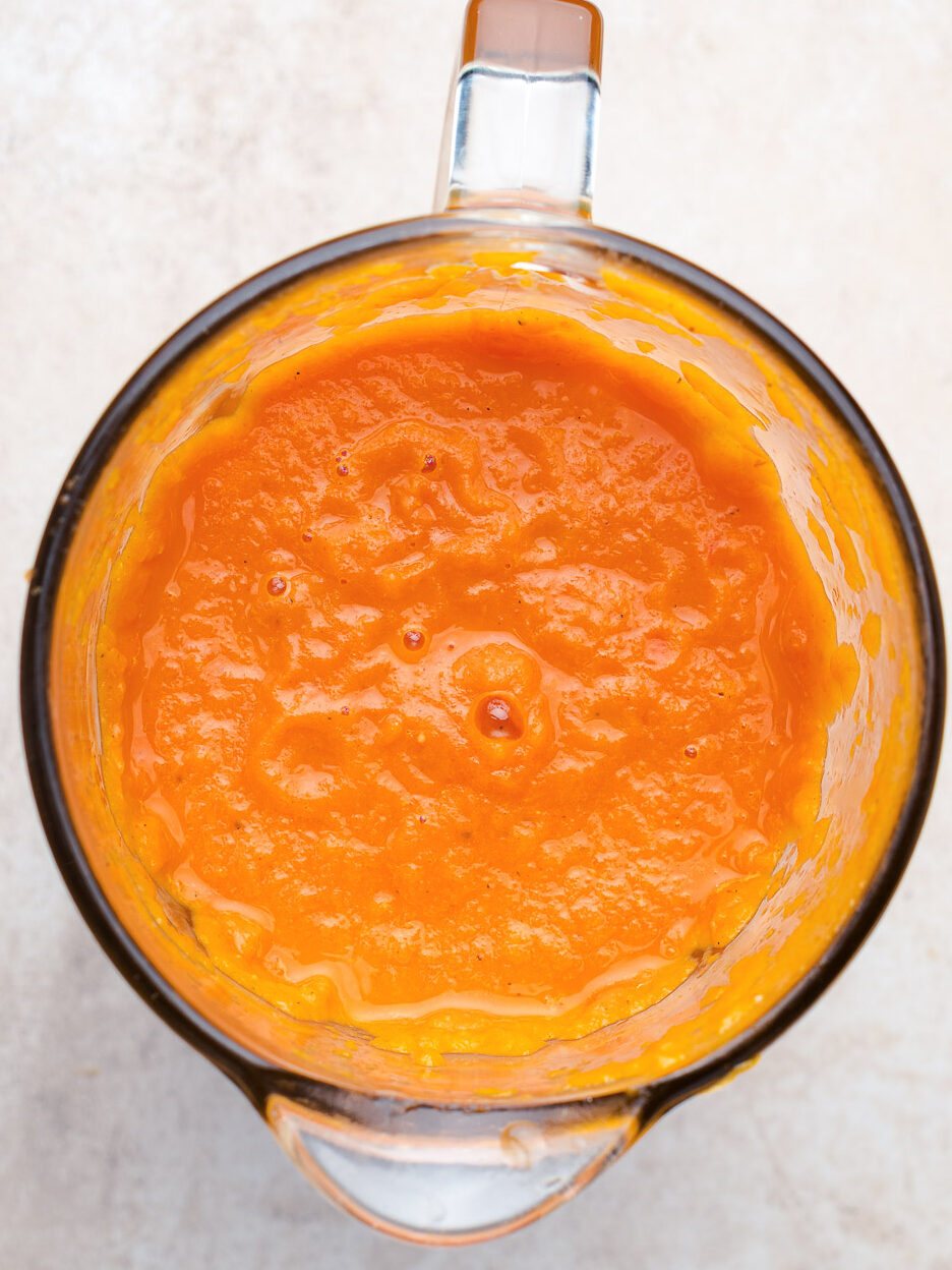 blending tomato soup