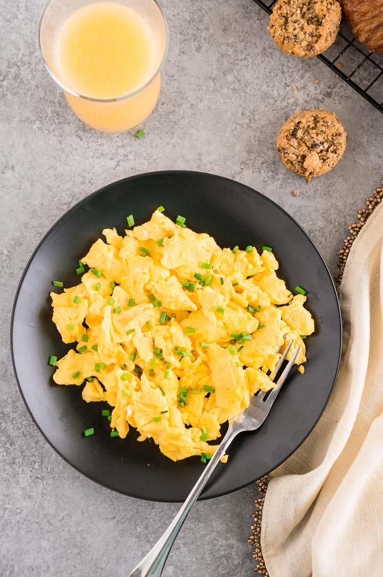 how to make scrambled eggs