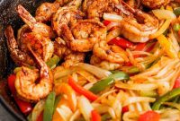 Vibrant Lime Shrimp Fajitas
