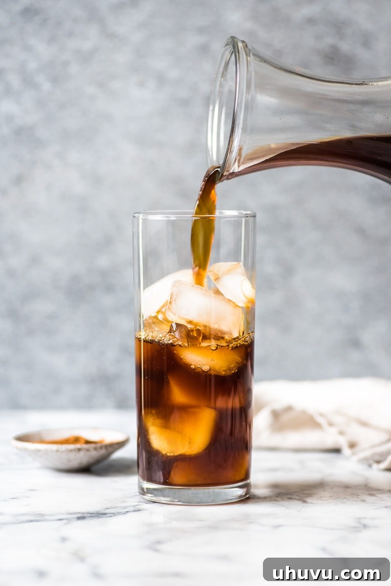 How to Make Cold Brew Coffee at home! No more expensive and overpriced iced lattes - make your own with cold brew!