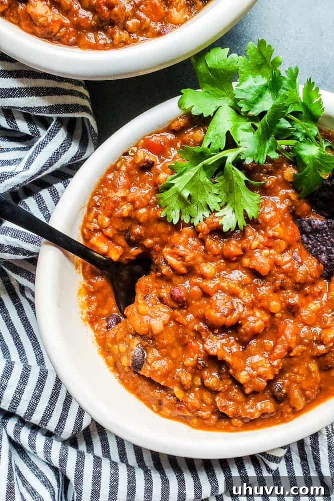 Effortless Meal Prep Guide 30 vegetarian chili, rich and hearty with various beans and vegetables