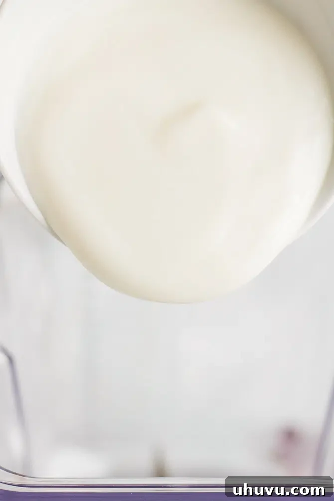 Creamy yogurt for the smoothie base