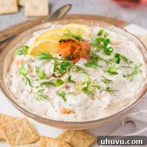 easy smoked salmon dip for a party with crackers