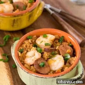 instant pot jambalaya in a bowl