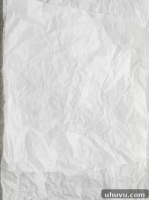 Baking sheet lined with parchment paper