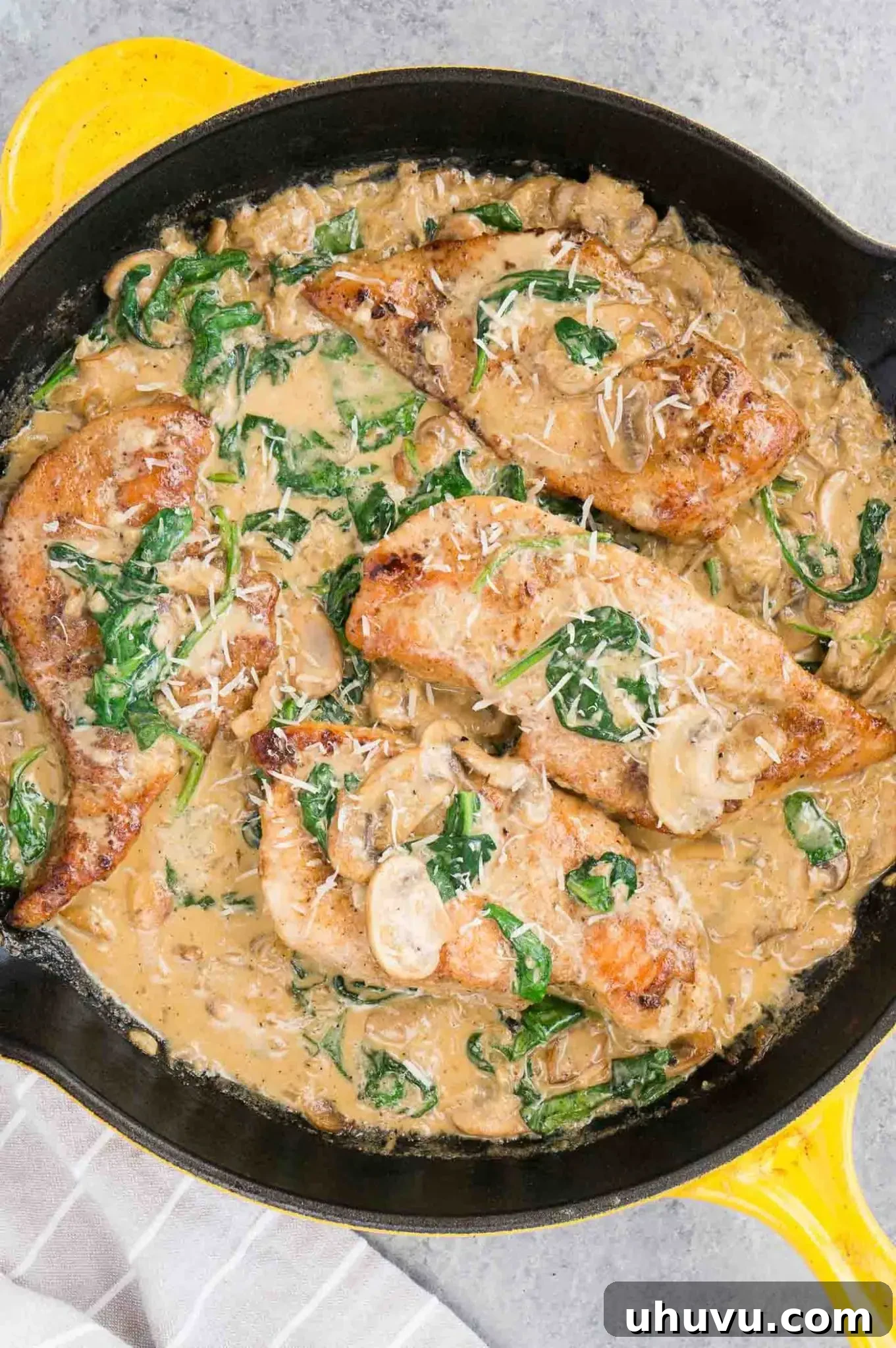 Chicken Florentine style with mushroom sauce