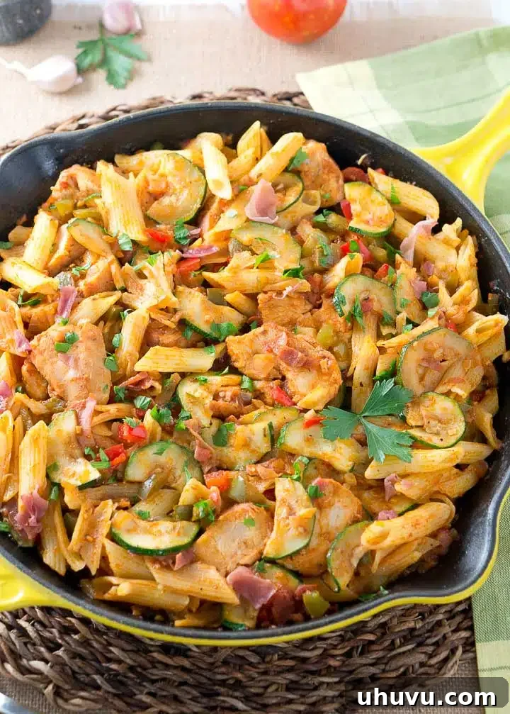 Tuscan Chicken Prosciutto Skillet Pasta 4 Italian Chicken and Prosciutto Pasta Skillet