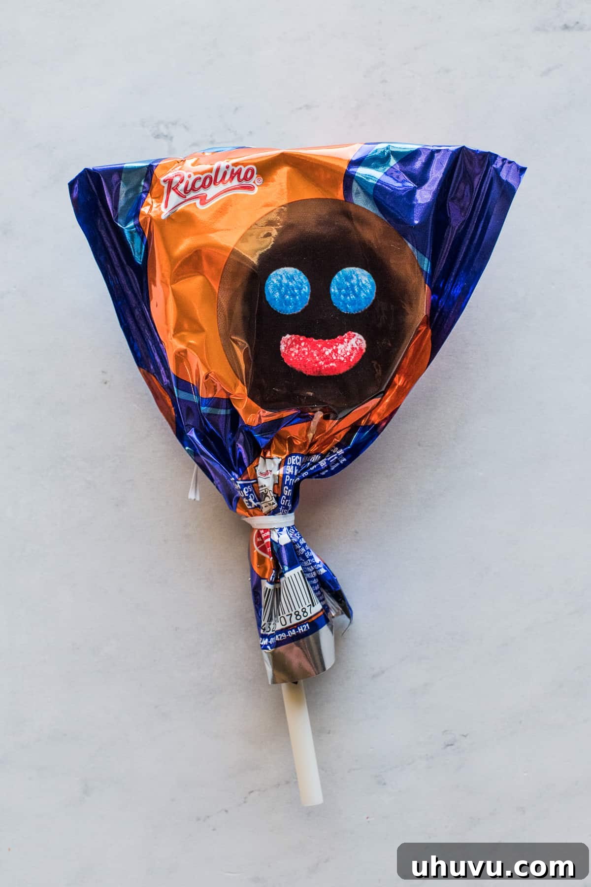 Paleta Payaso: Chocolate Covered Marshmallow Clown Lollipop