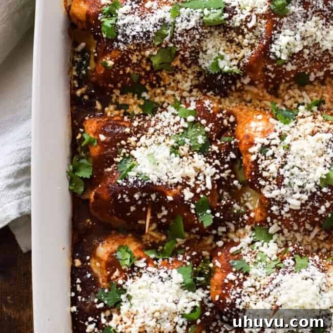 Creamy Chicken Pinwheels 8 Make your life a little tastier with these cheesy Chicken Enchilada Roll Ups covered in an authentic red enchilada sauce. Plus, they're low carb and gluten free!