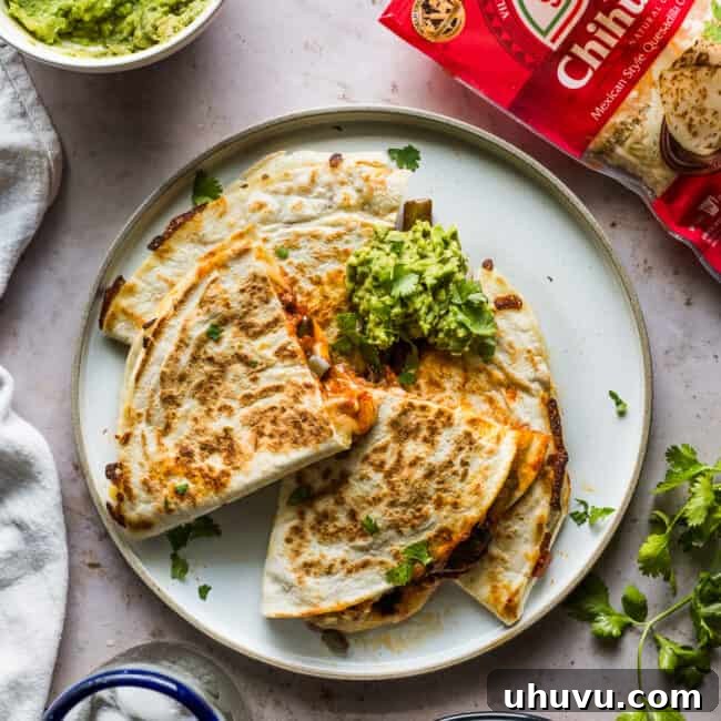 Spicy Nopal Quesadillas 14 Quesadillas de Nopales en Chile Rojo