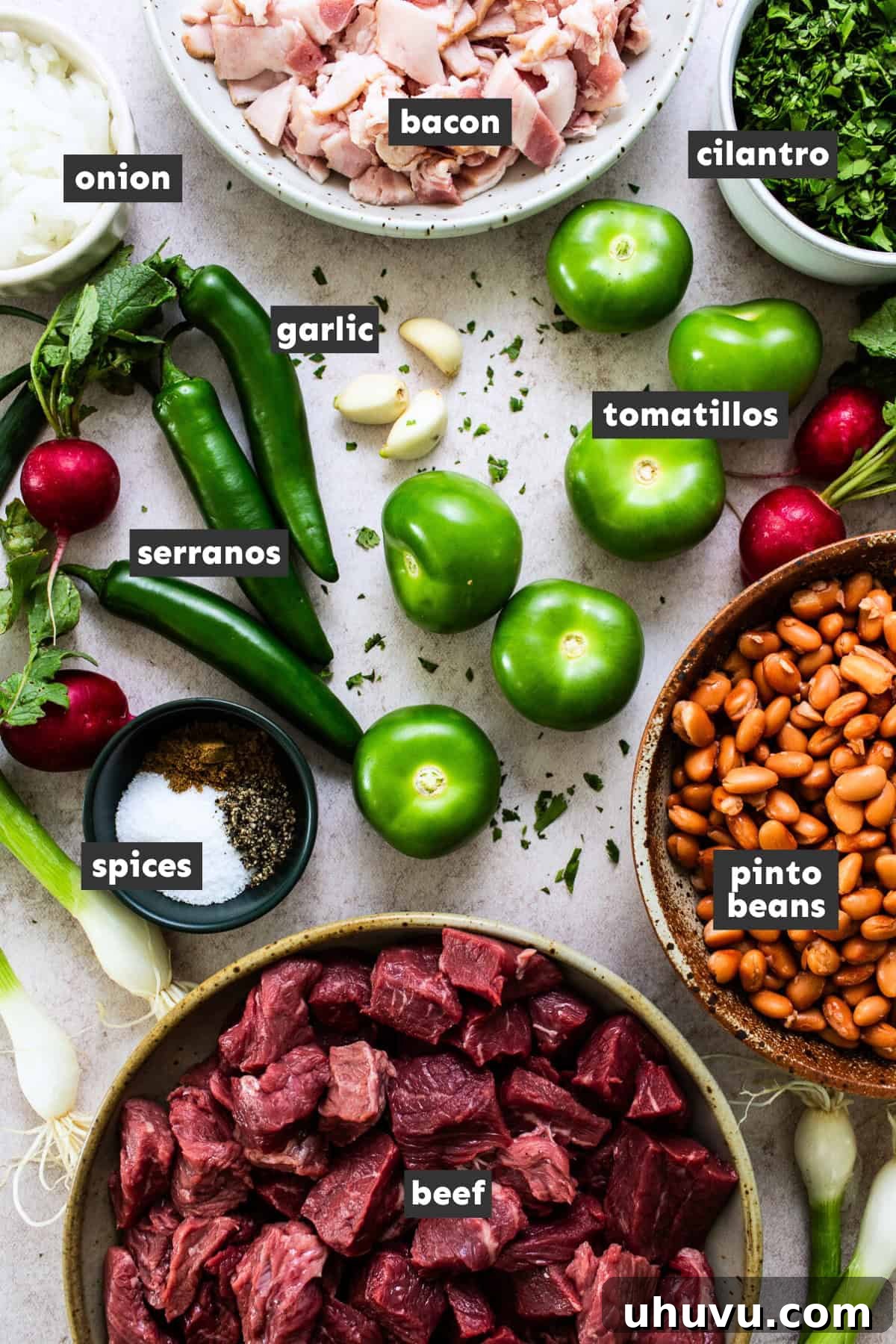 Rich Beef Broth 3 Carne en su jugo ingredients laid out ready to use.