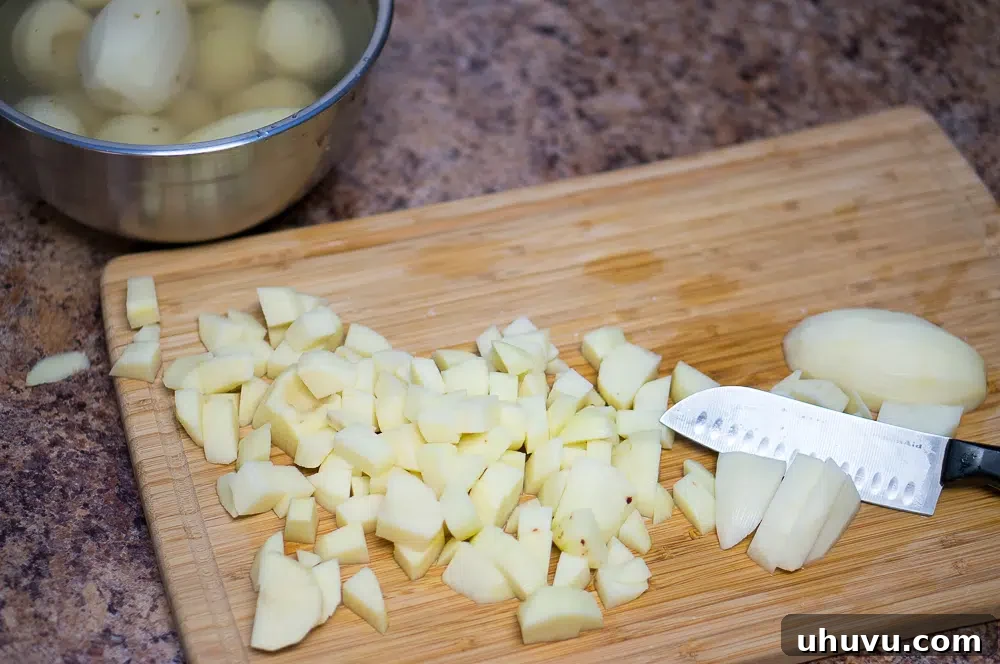 Freshly chopped potatoes ready for frying to become Bratkartoffeln